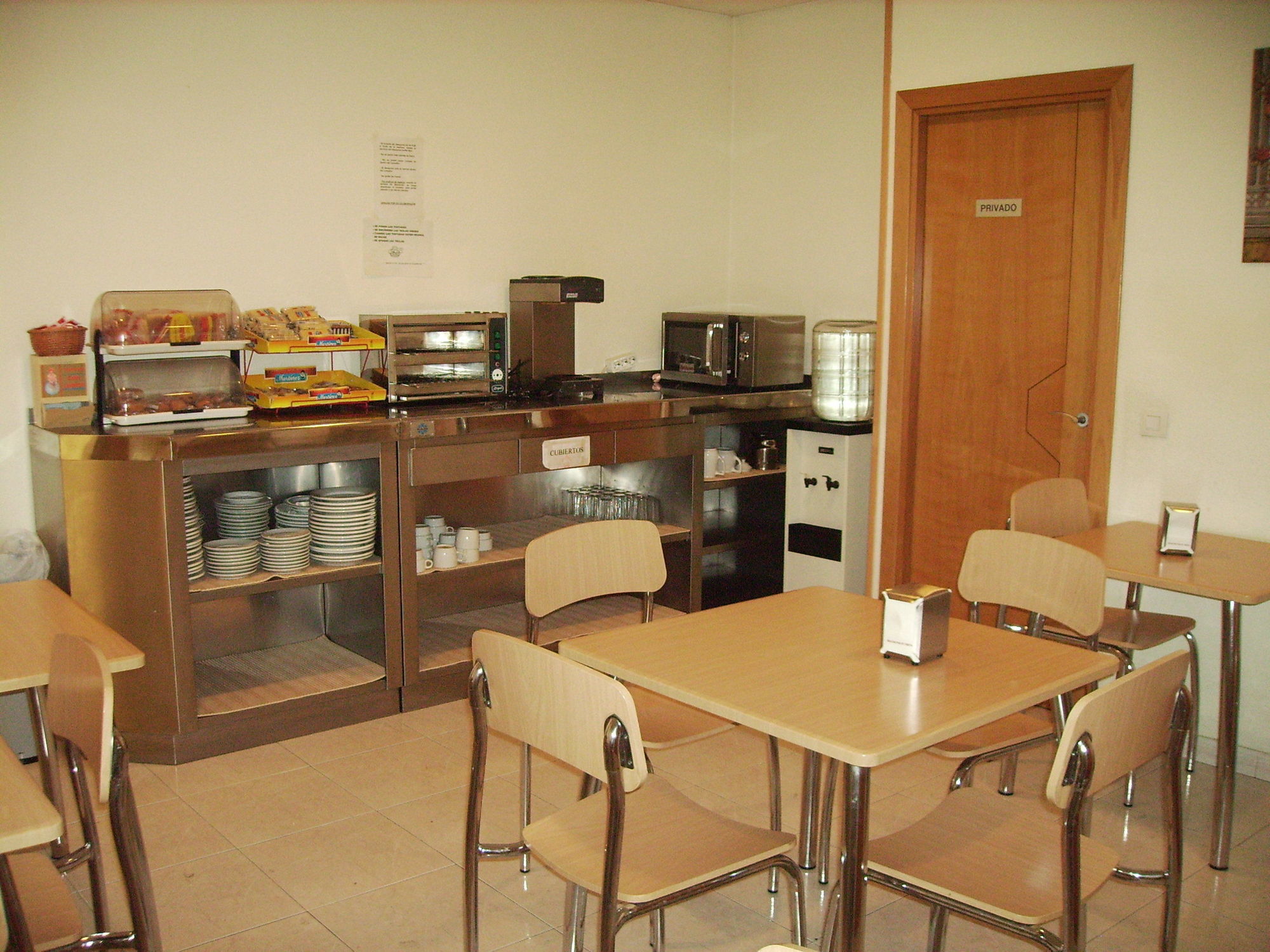 Hostal El Val Alcalá de Henares Étterem fotó